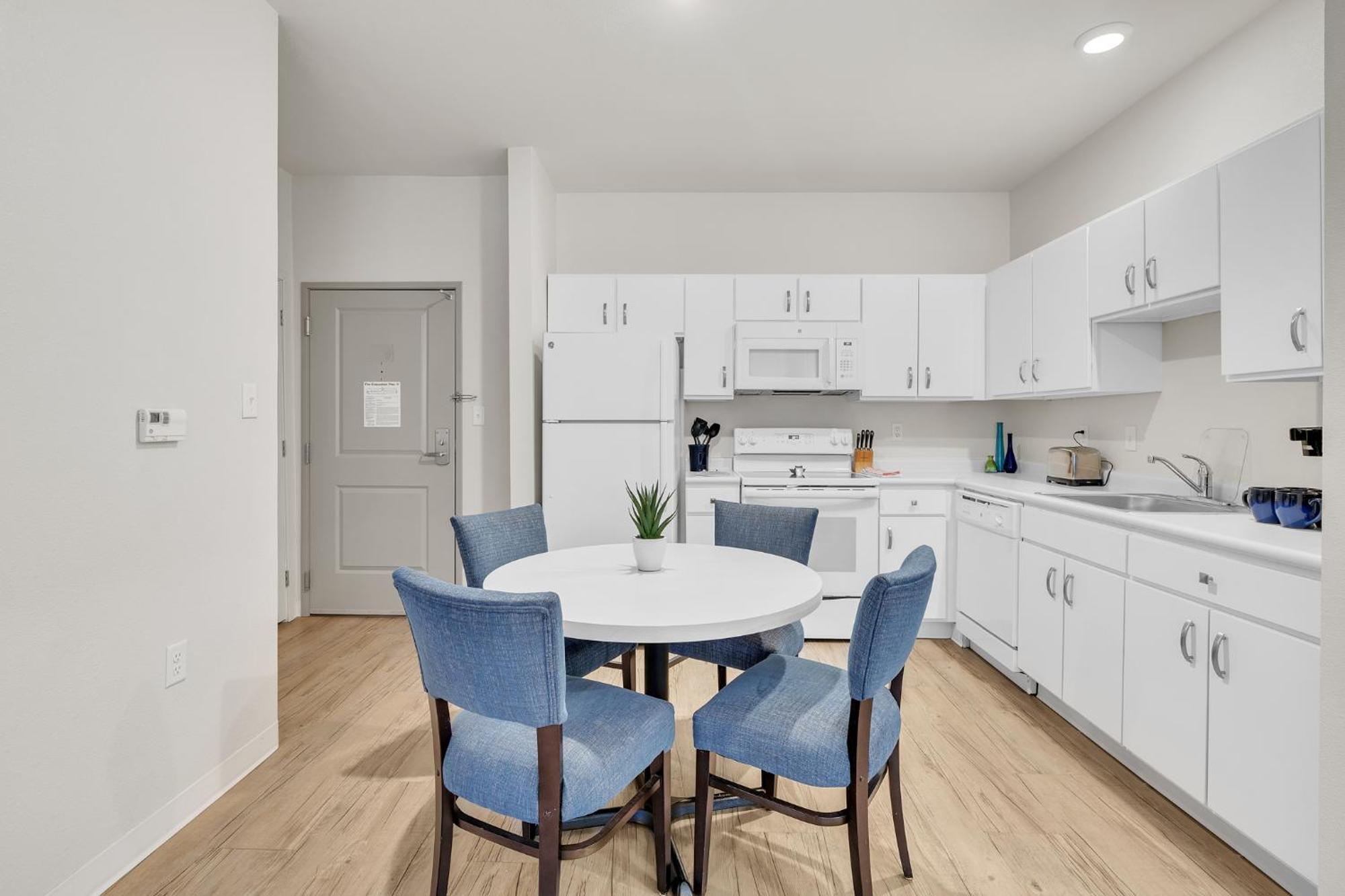 Simplicity At The Rim 1121 I Comfy 2 Bed 2 Bath *